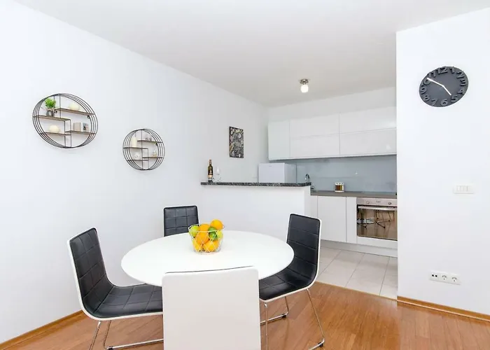 Apartment Sara